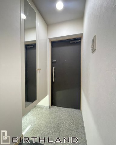 ラフィネス郡山の玄関