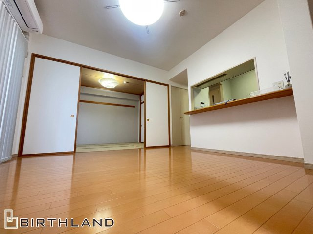 ラフィネス郡山の居間・リビング