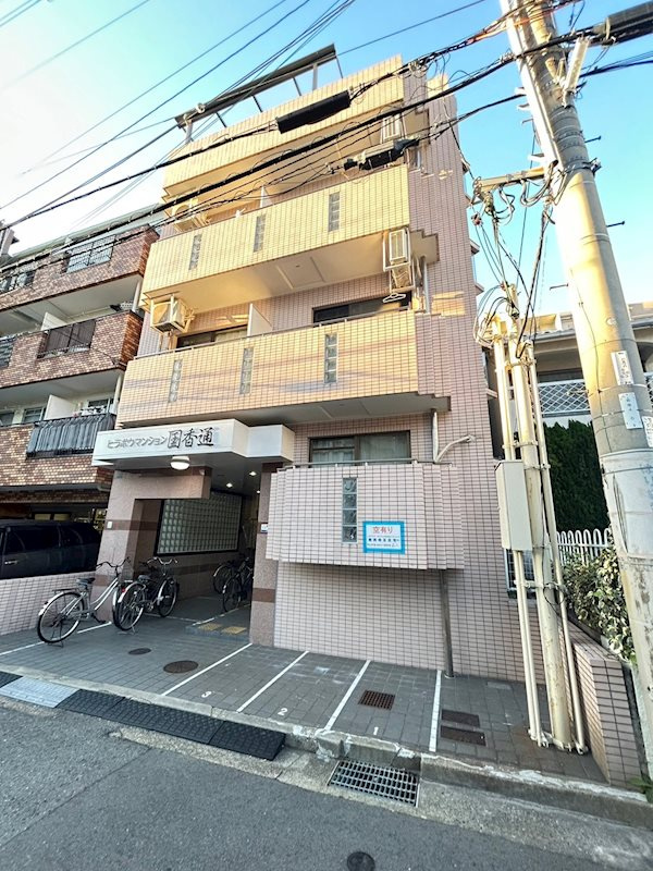 ヒラボウマンション国香通の外観