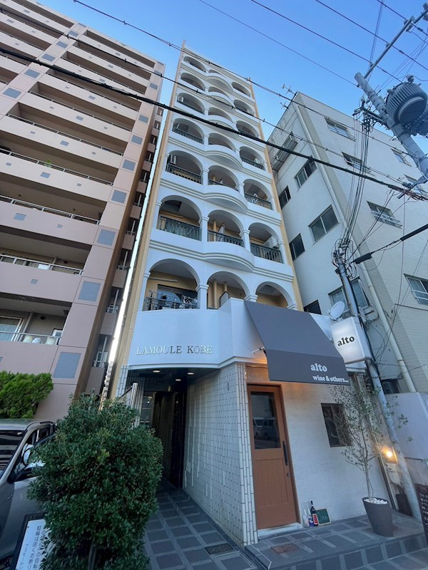 ラムール神戸の外観
