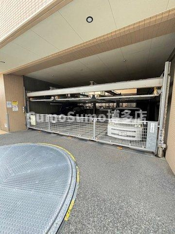 エステムコート博多・祇園ツインタワー１の駐車場