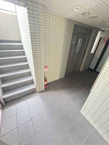 香川ハイツ御影イーストのロビー