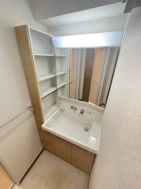 レインボー甲東の洗面所