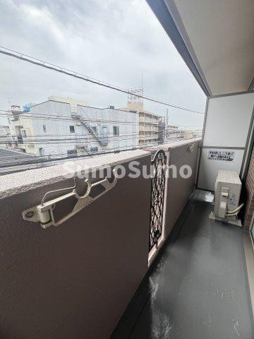 グローリーメゾンのバルコニー