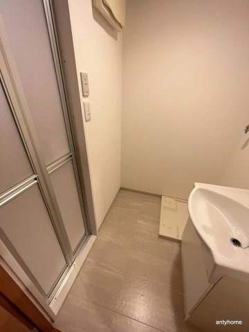 ヴェリテ新大阪　仲介手数料無料の洗面所