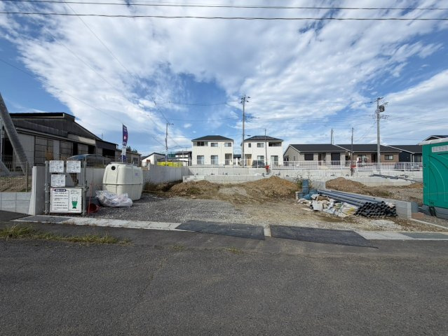 【前面道路含む現地写真】 | 高崎市箕郷町上芝　新築住宅