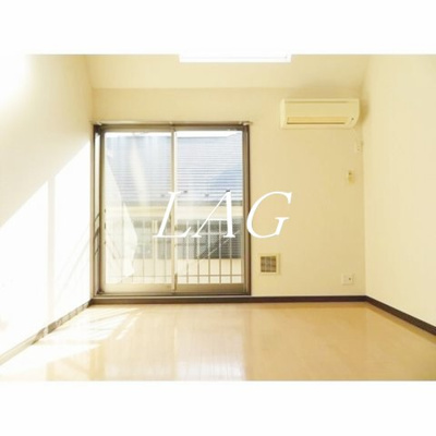 【居間・リビング】 | スリーワン | 洋室のお部屋です。