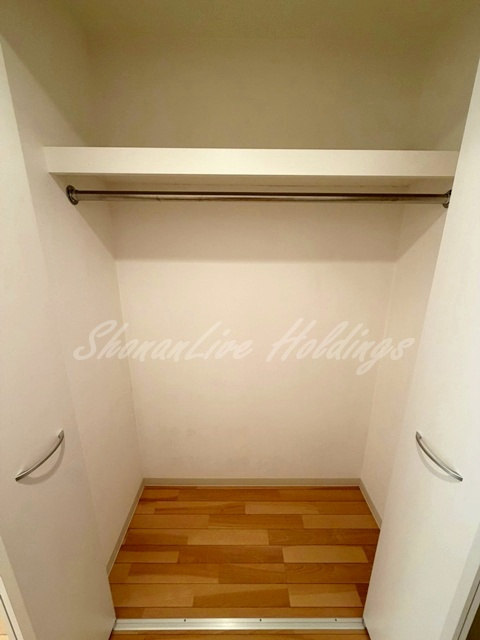 横浜市神奈川区松本町５丁目の賃貸マンションの収納