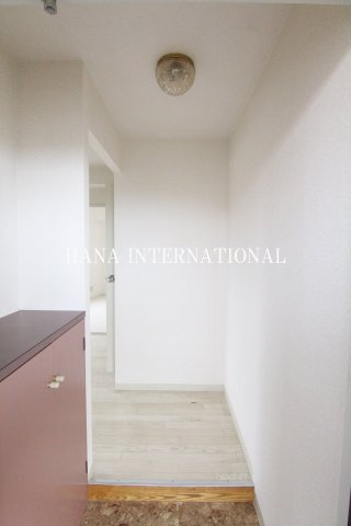 ハイツピアヴァリーの玄関
