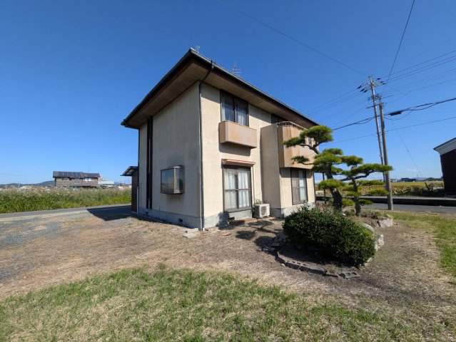 岡山市中区桑野 土地の外観|◆敷地面積広々100坪弱！日当たり・通風良好な立地です。
◆現況古家ありですが解体更地渡しとなります。