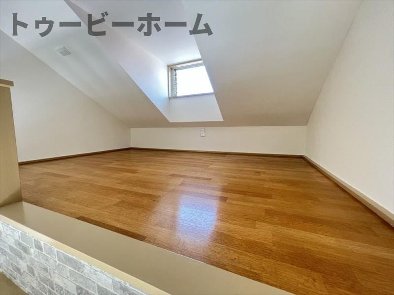 サンライズ狭山の居間・リビング|こちらの居間で趣味の時間をお楽しみください