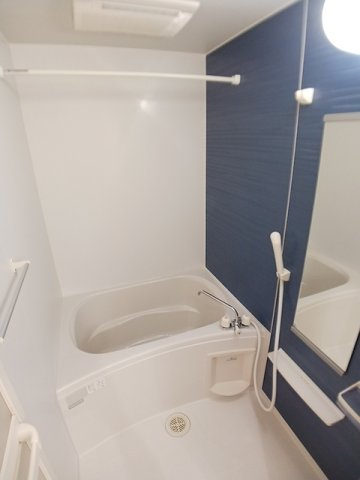クレメンテ大通の浴室|お風呂で日々の疲れを落としましょう