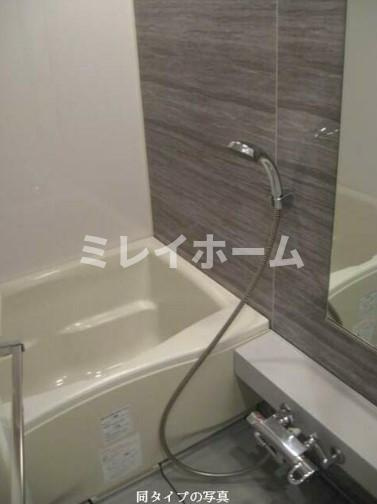 コンフォリア大森DEUXの浴室