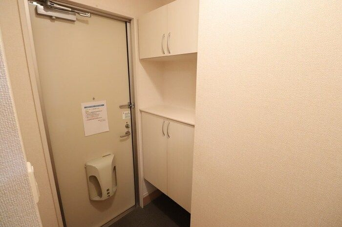 アンジューセオ　Aの玄関