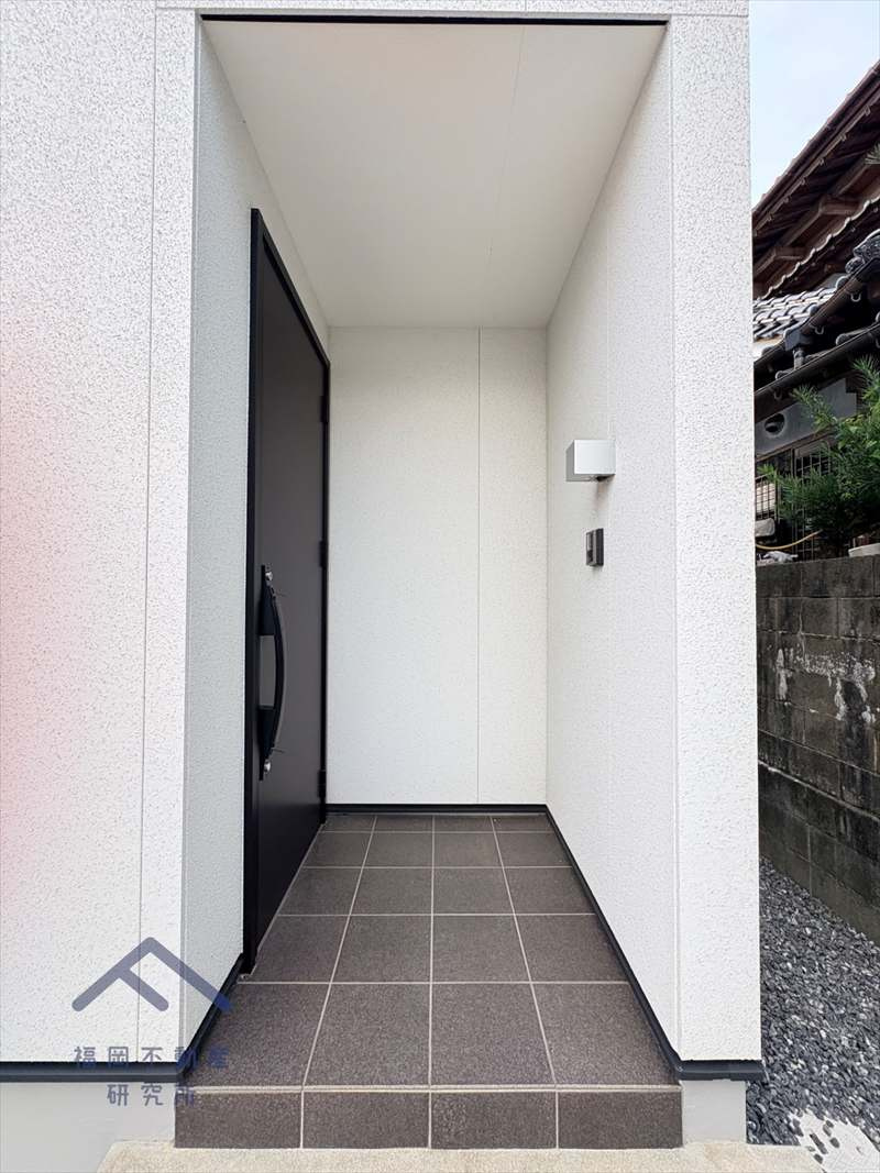 朝倉郡筑前町東小田　戸建ての玄関