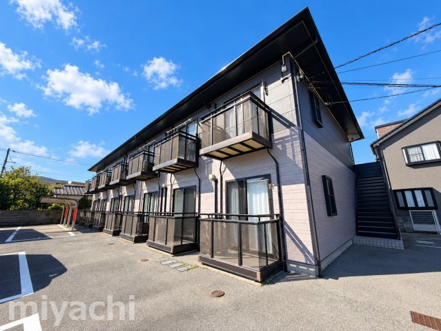 徳島市南昭和町５丁目のアパートの外観