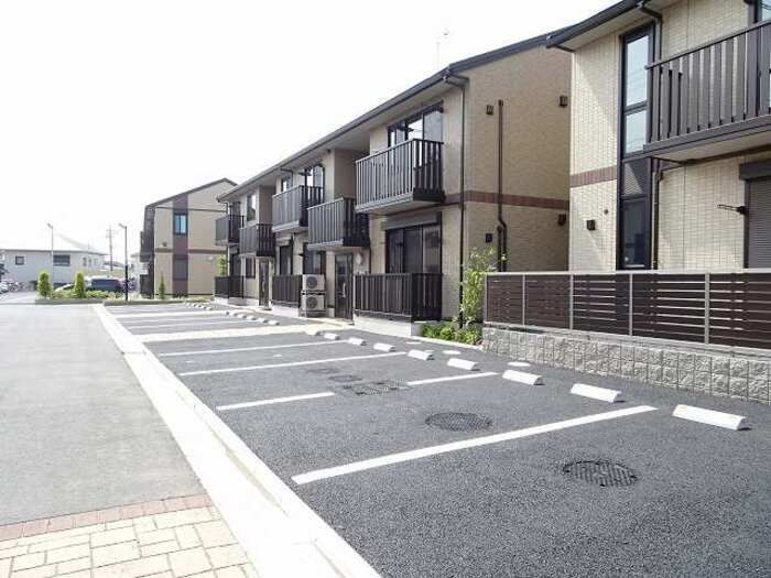 グランマーレ　Nの駐車場
