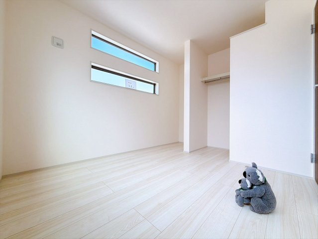 【洋室】 | 高崎市箕郷町上芝　新築住宅 | 「どんな家具を置こうかな」とワクワクする。好みのこだわりのお部屋にしてじぶんだけの部屋でゆったりと寛げます。