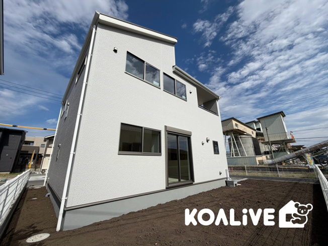 【外観】 | 高崎市箕郷町上芝　新築住宅 | 現地ご案内ツアー開催中！早朝やお仕事帰りのご見学にもすぐ対応致します！見学ご予約はコアライブまでお気軽にお問い合わせ下さい！