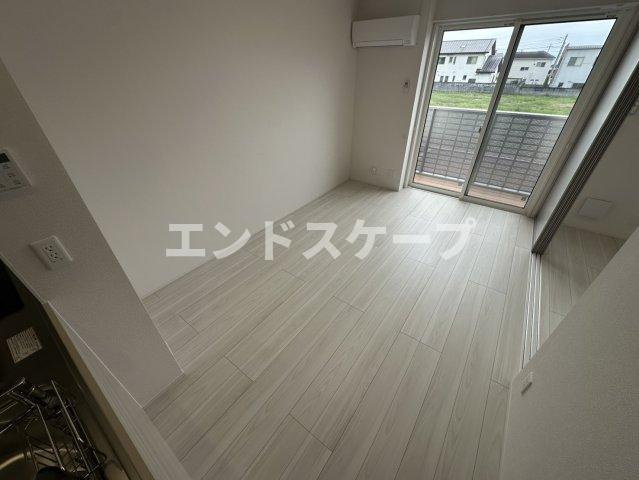 コンドミーニョ ジャルディーニの居間・リビング|高崎、前橋のお部屋探しはエンドスケープまで！お客様の理想お聞かせ下さい♪