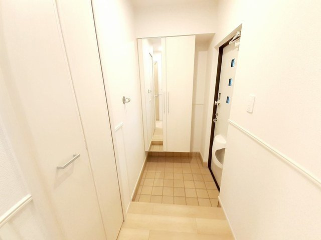 アロッジオ　Ⅲ番館の玄関