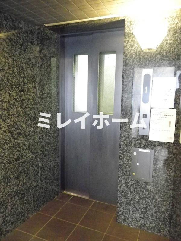 ルーブル東蒲田弐番館のロビー