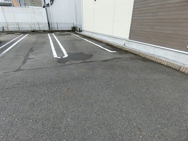 ビサイドアヴェニューの駐車場