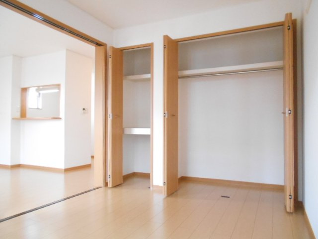 コートデイジーＢの収納