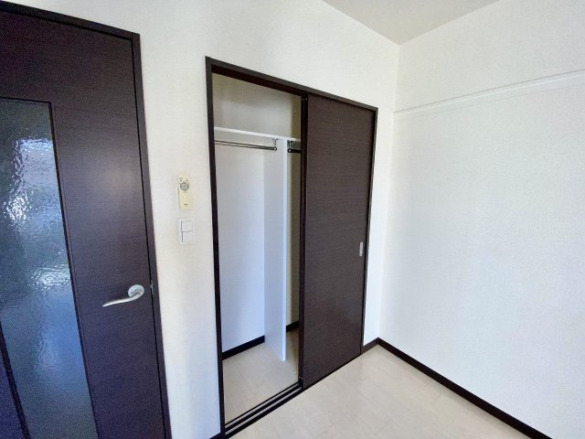 レオネクストラフォーレの内装|クローゼト