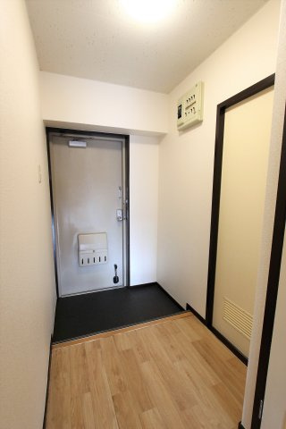 メゾン圓明の玄関|参考写真です。現況優先。