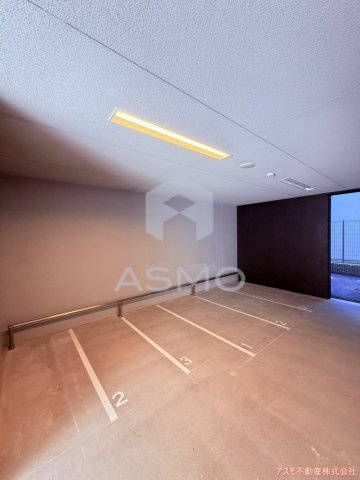 【駐車場】 | ソルテラスUMEDA　NORTH