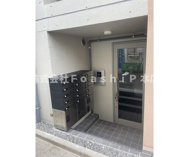Urban Nest 杉並のエントランス