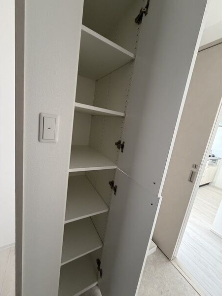S-RESIDENCE徳川altano(アルターノ)の玄関