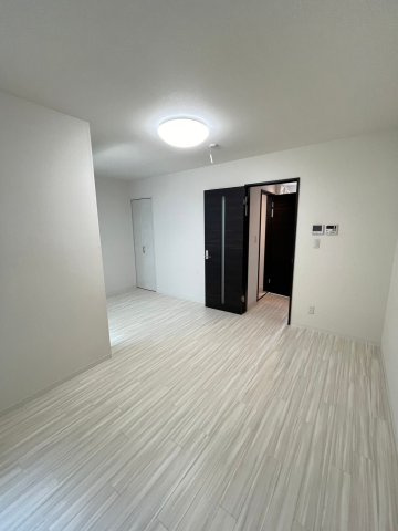大阪市西淀川区姫島１丁目のアパートの居間・リビング|ゆったり過ごせるリビングです
