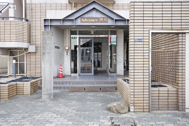 アドバンス渋川のエントランス