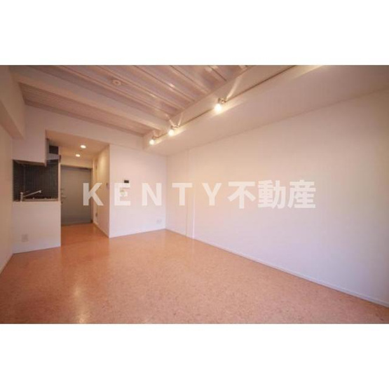【居間・リビング】 | イプセ蒲田ＷＥＳＴ | ゆったりとしたリビングです