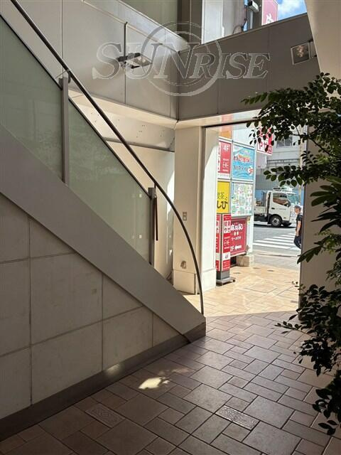 アティレビルのロビー