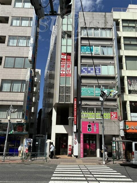 アティレビルの周辺