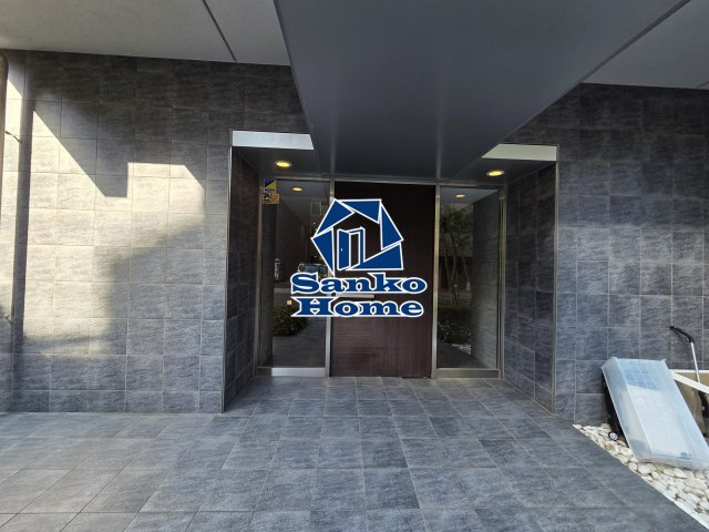 パークアクシス仲御徒町のエントランス