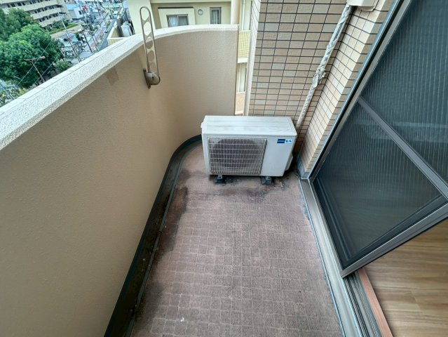 シャインビュー新大阪のバルコニー