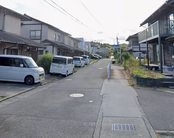 【新築戸建】　いわき市平泉崎第4の前面道路含む現地写真|南側幅員6ｍ公道
