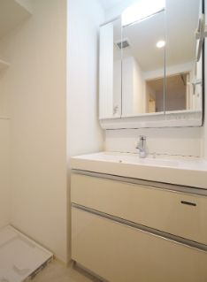 足立区西新井７丁目の賃貸マンション