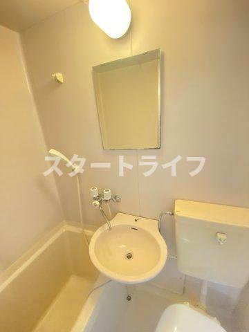 大阪市淀川区西中島２丁目の賃貸マンションの洗面所