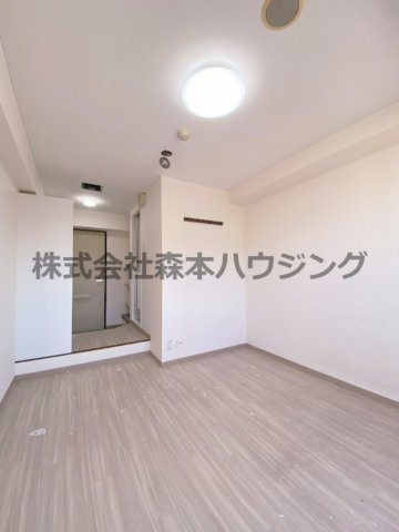 【洋室】 | 　ヴィラ守口 | 個人の部屋や寝室として使える洋室です