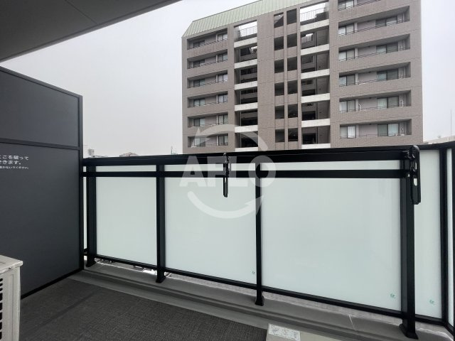 クレストコート江坂垂水町のバルコニー|バルコニー