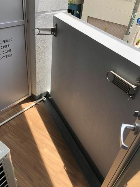 ＧＬＡＣＩＥＲ神保町のバルコニー