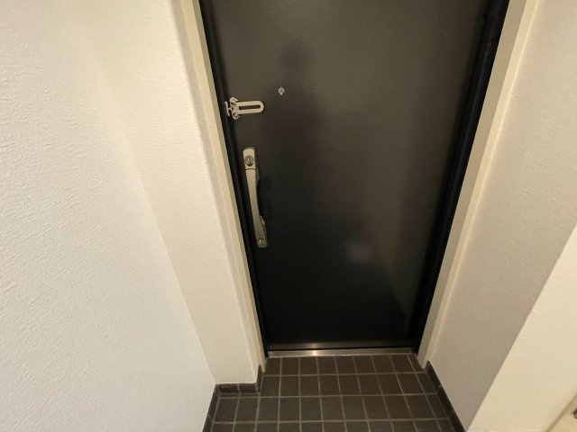 SWISS梅田東の玄関