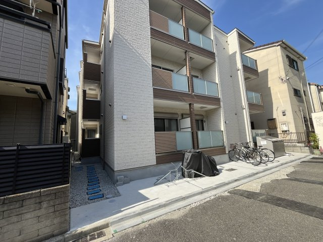 ルミエール若江岩田の外観