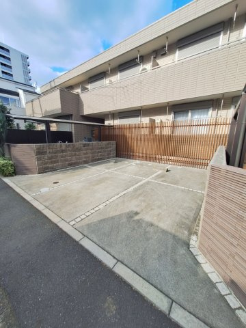 ガーデンハイツの駐車場|★敷地内駐車場★