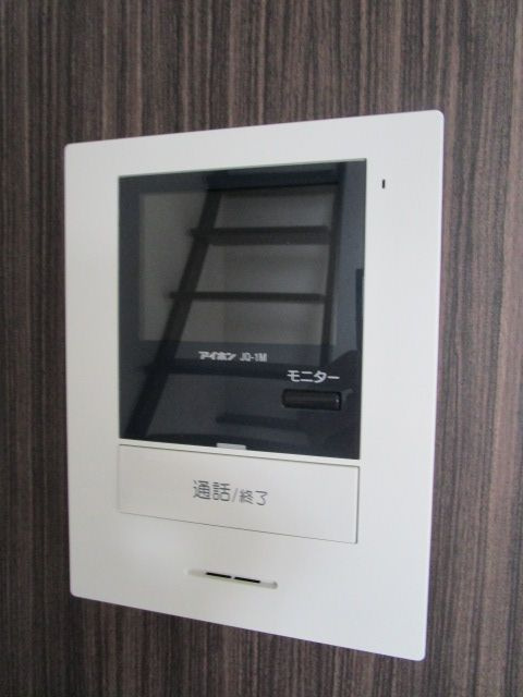 ＡＬＬＥＹⅤのセキュリティ|モニター付きインターホンなので、お一人暮らしの方でも安心！